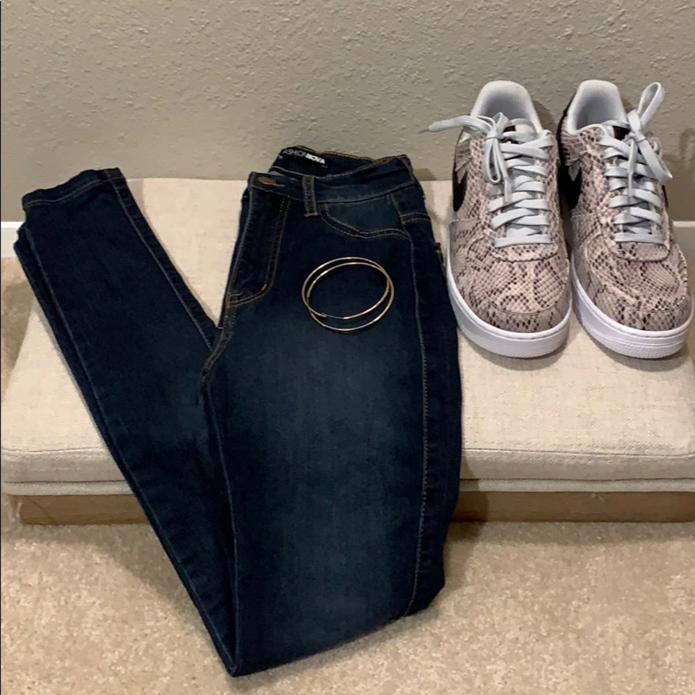 Fashion Nova stretch jeggings